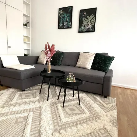 Apartment T2 Hypercentre , Parking Prive -vida Loc